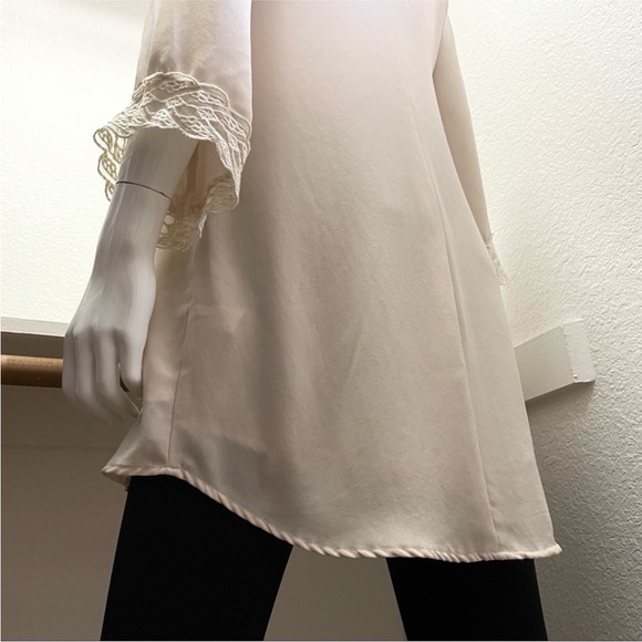 ASTR Daytime/Night-time cream shift dress and Coral Romper BUNDLE Sz M - Picture 15 of 16